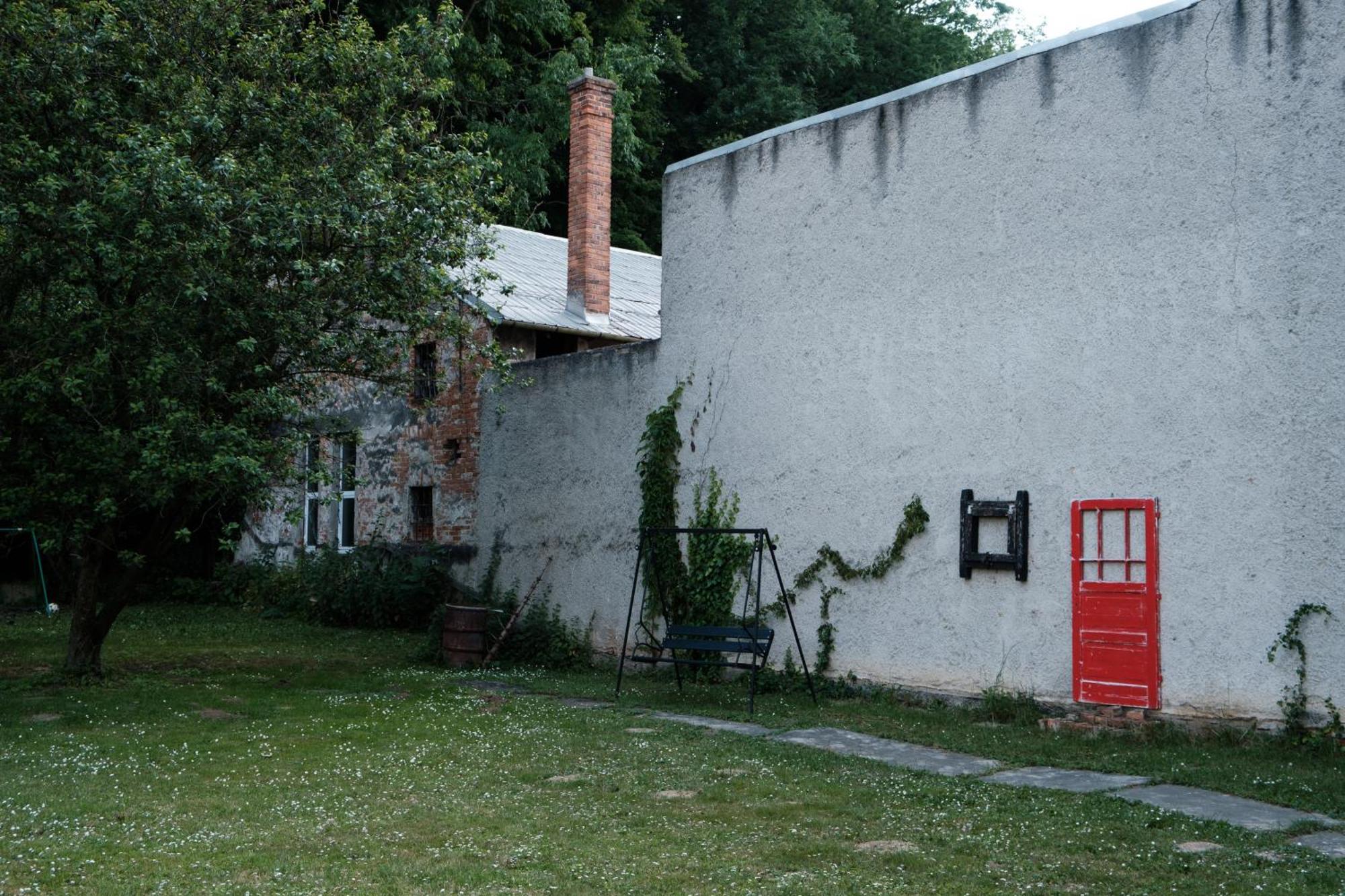 Apartman Teri Apartment Trencin Bagian luar foto