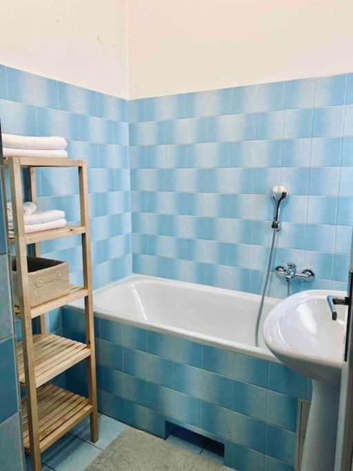 Apartman Teri Apartment Trencin Bagian luar foto