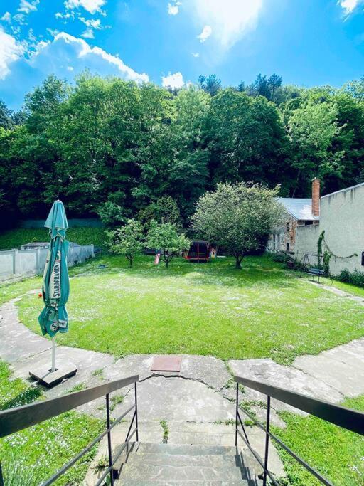 Apartman Teri Apartment Trencin Bagian luar foto